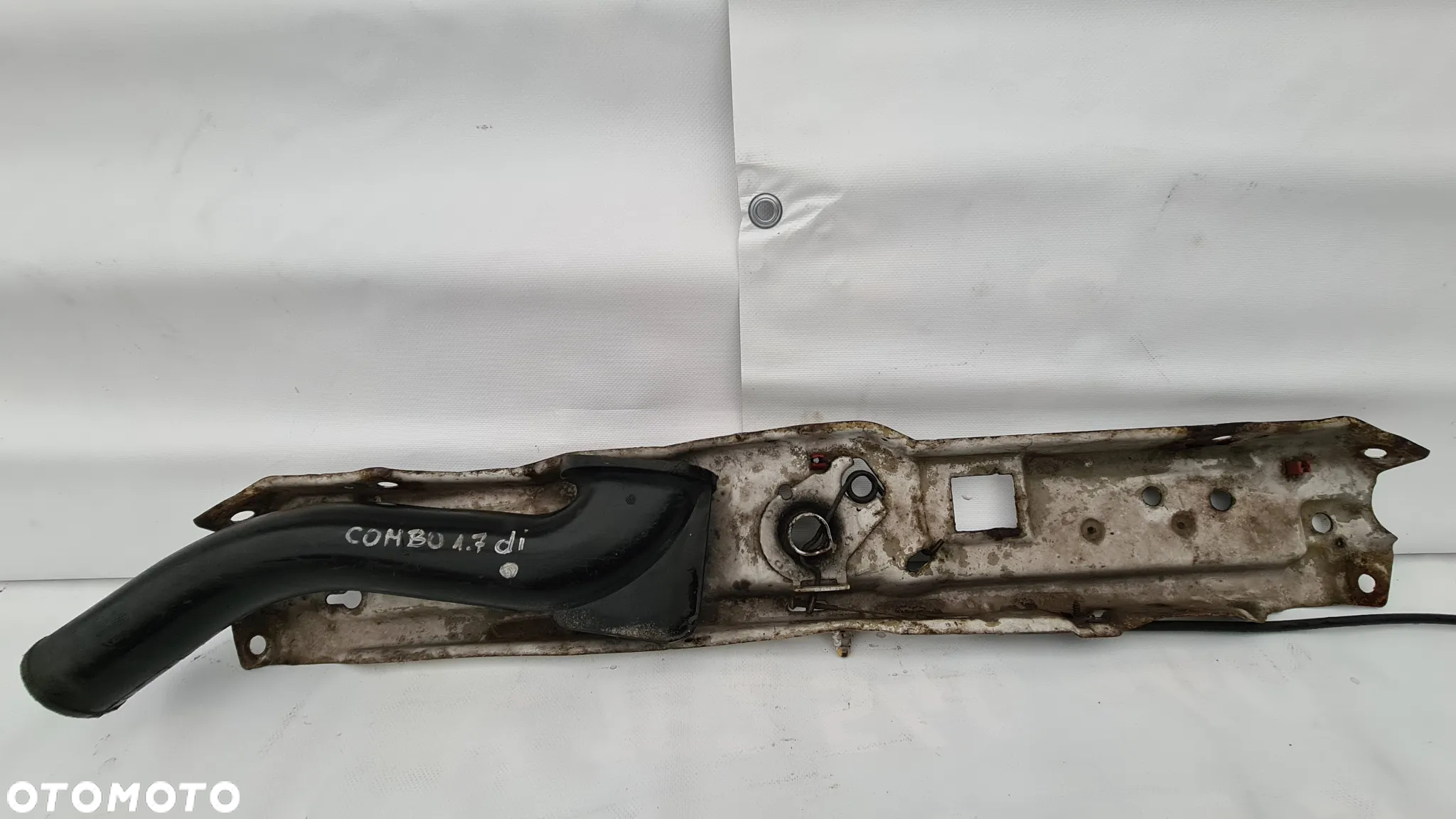 Opel Combo 1.7 D Pas Gór Górny Wzmocnienie - 3