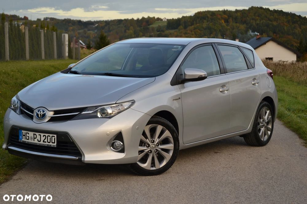 Toyota Auris 1.8 HSD Luna - 12