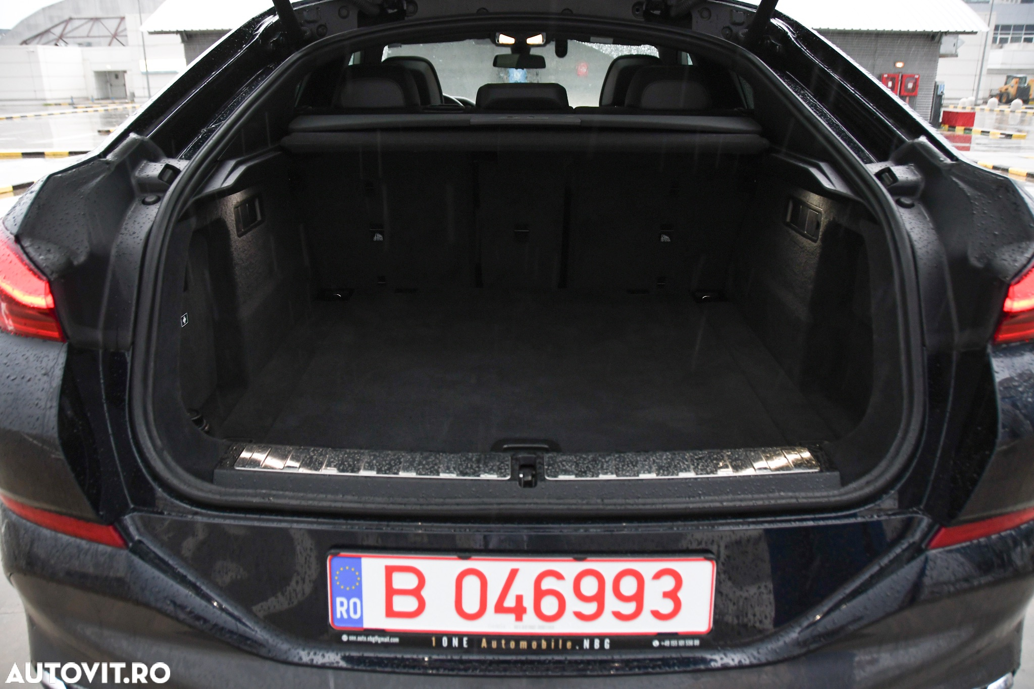 BMW X6 xDrive40i - 11
