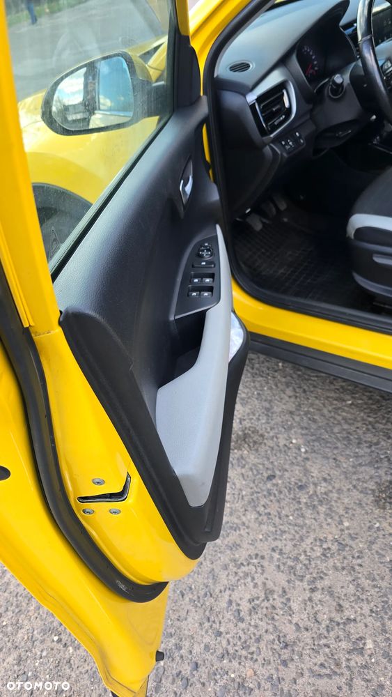 Kia Stonic 1.0 T-GDI L - 12