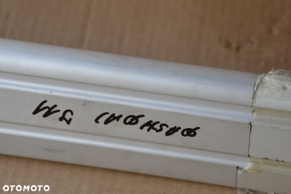 Nissan Qashqai J11 2013-21  - bagażnik dachowy Thule Alu klucz - 6