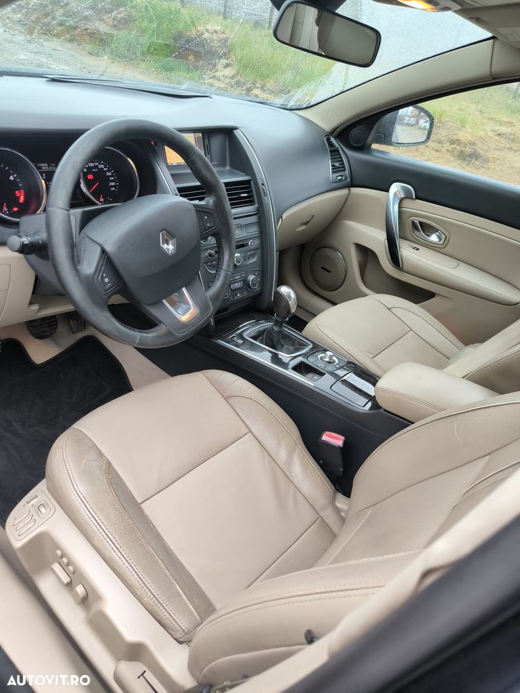 Renault Latitude 2.0 dCi Privilege - 12