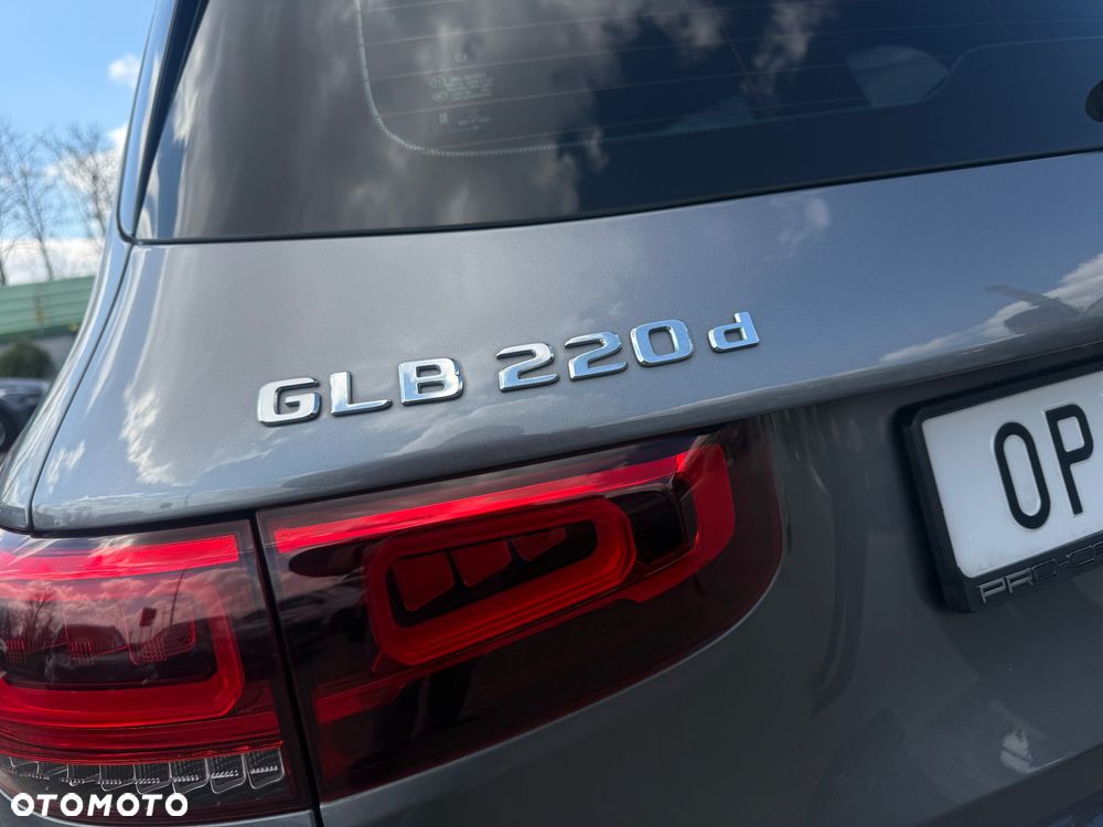 Mercedes-Benz GLB 220 d 8G-DCT - 32