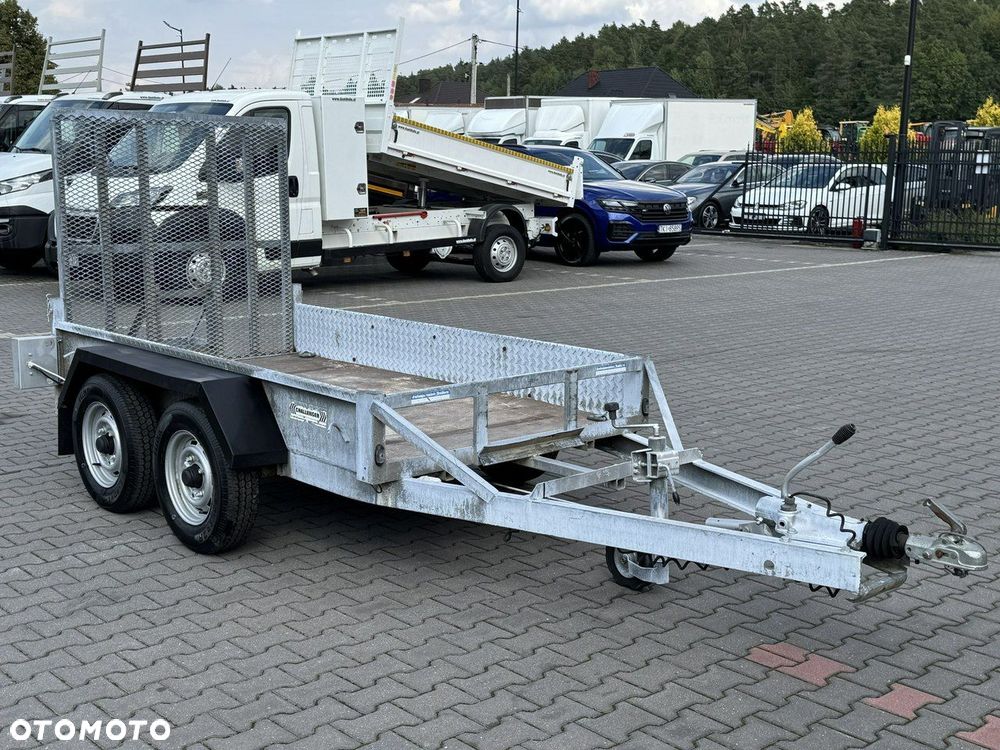 Titan Ciężarowa Pod minikoparkę sprzęt budowlany 2-osiowa Super Stan - 1