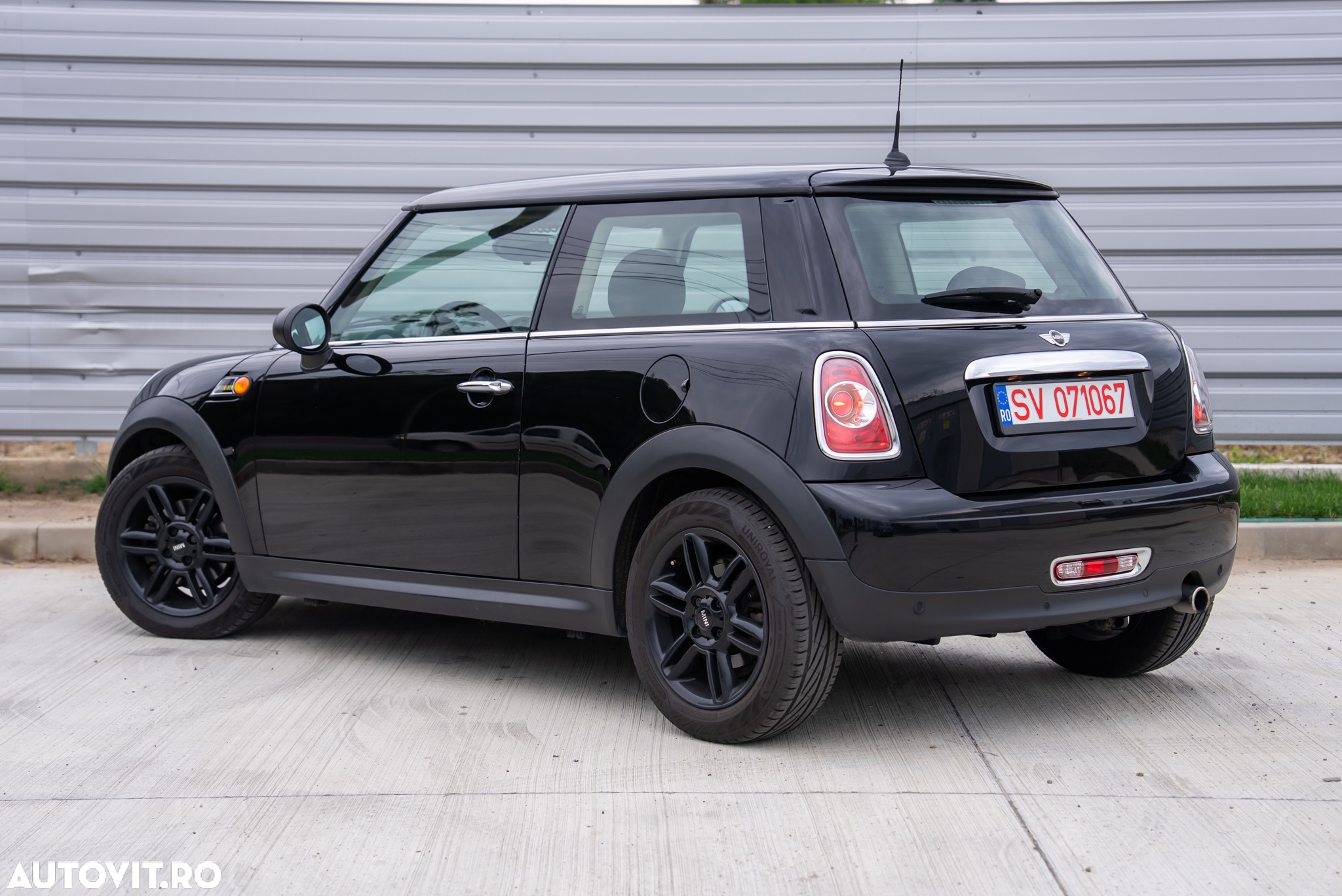 Mini ONE - 3