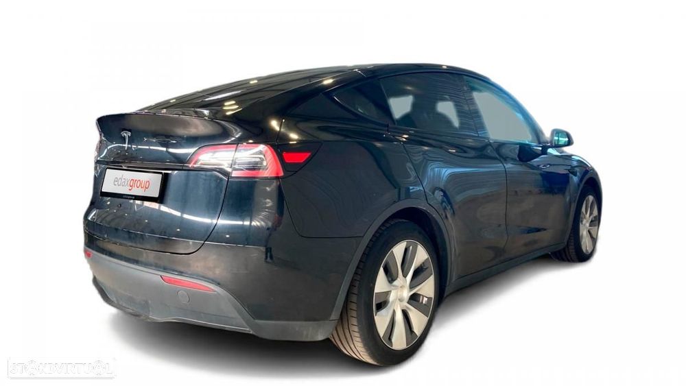 Tesla Model Y Long Range Dual Motor AWD - 2