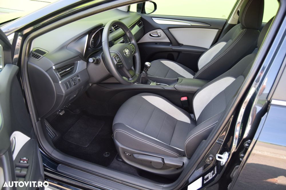 Toyota Avensis - 3