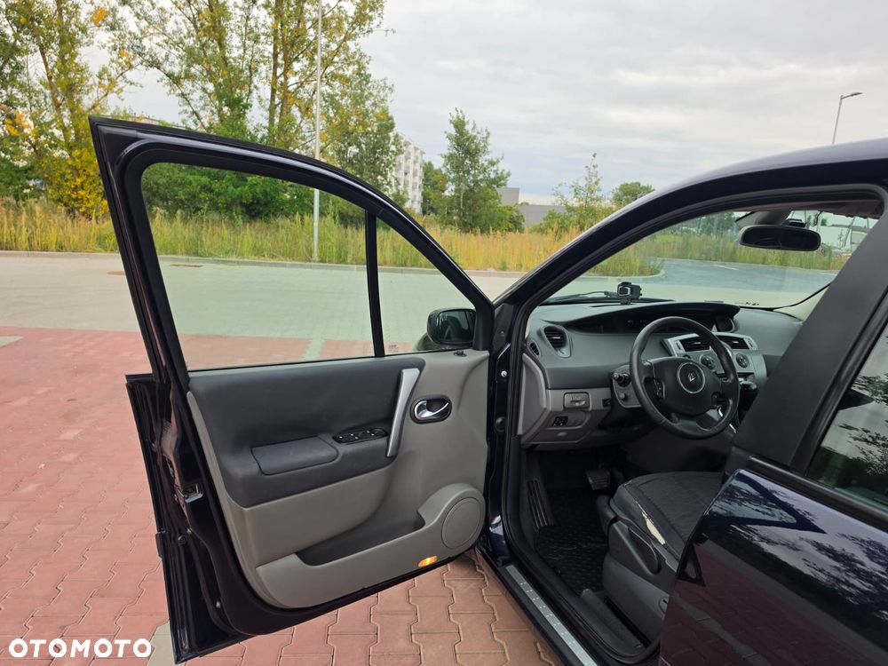 Renault Grand Scenic 2.0 16V Exception - 8