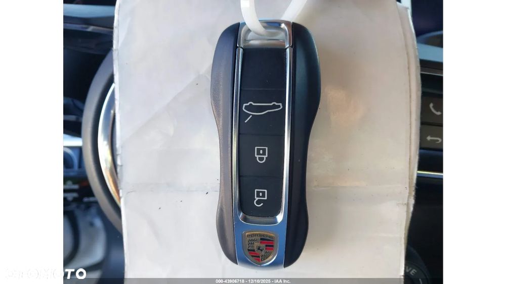 Porsche Panamera - 13