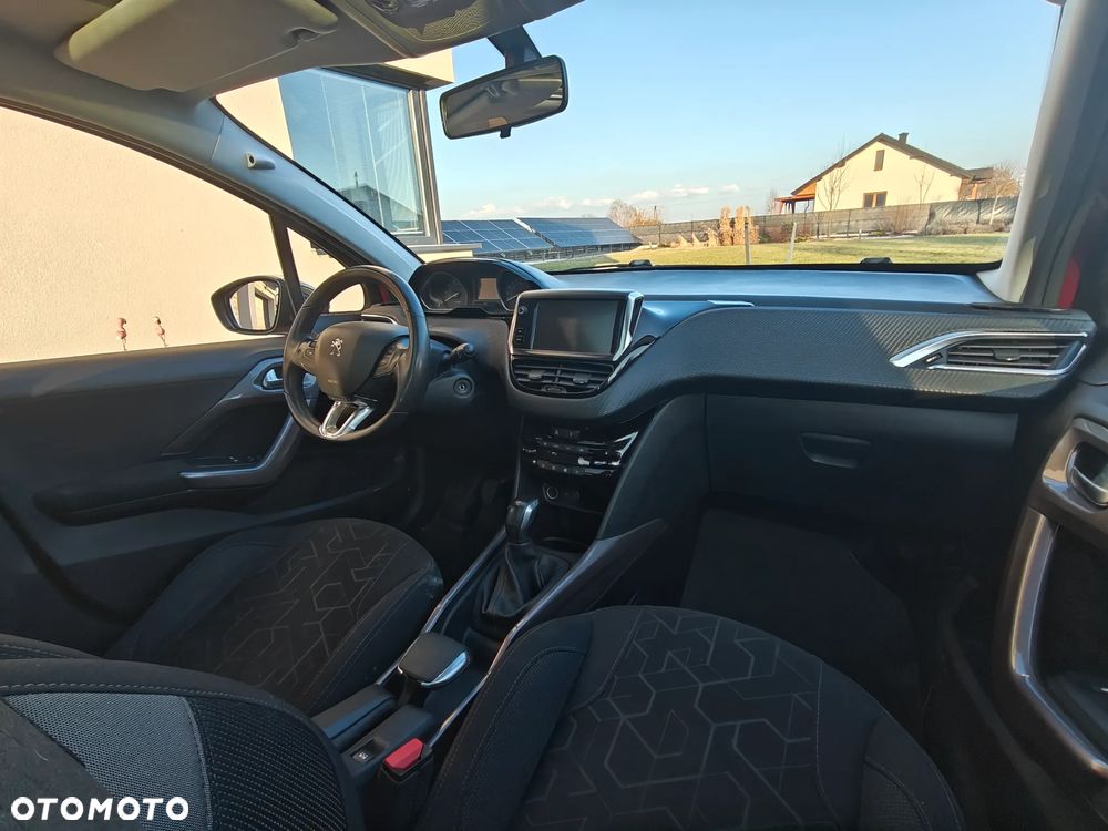 Peugeot 2008 1.2 Pure Tech Active - 9