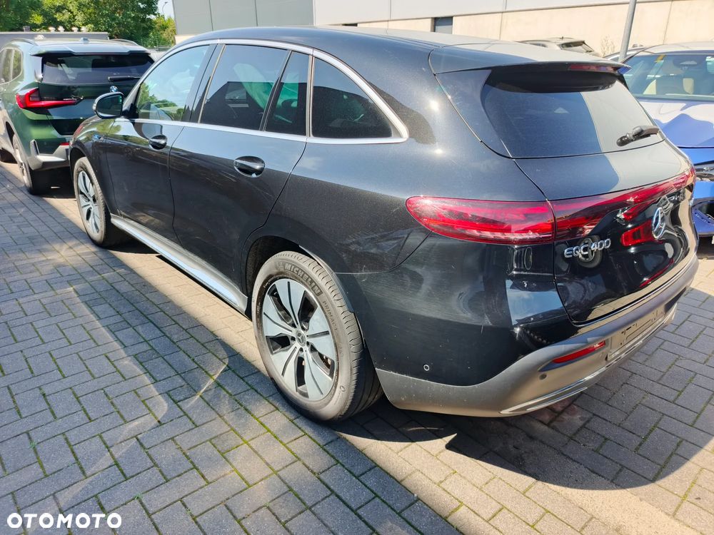 Mercedes-Benz EQC - 5