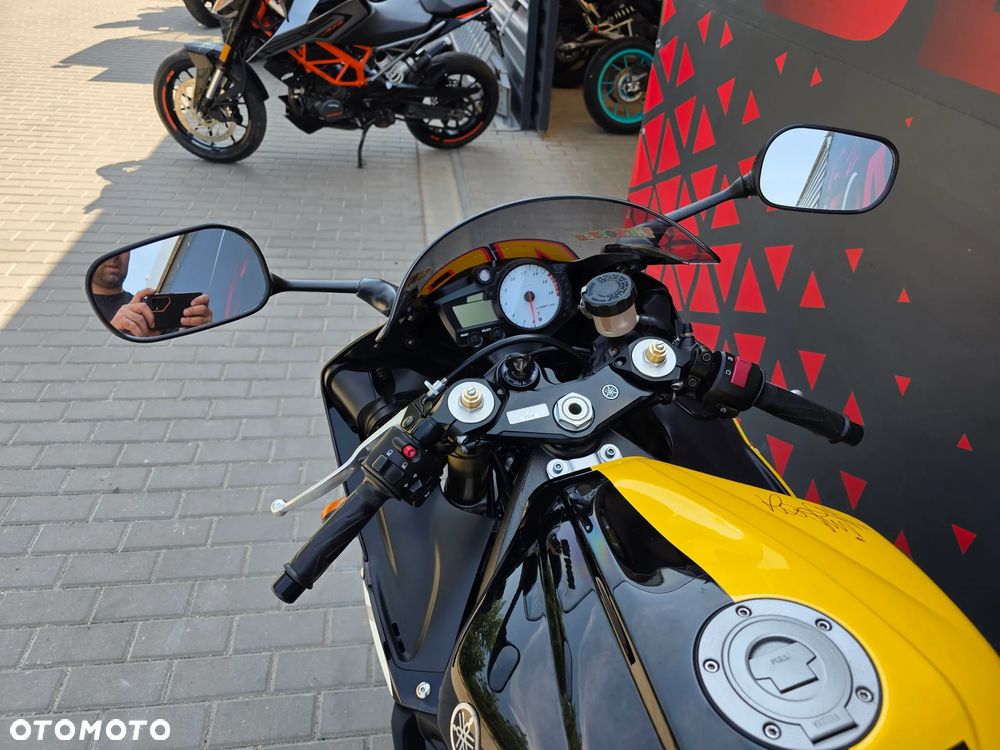 Yamaha R6 - 18