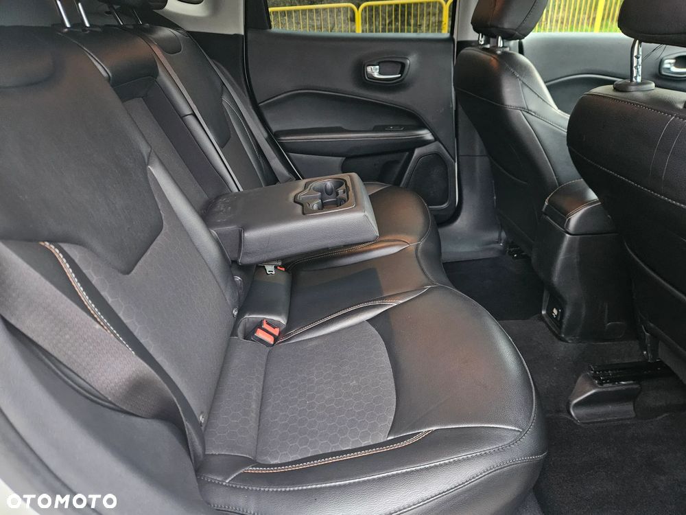 Jeep Compass 1.4 TMair Longitude FWD S&S - 10