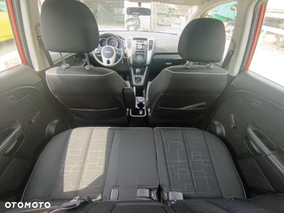 Kia Venga - 6
