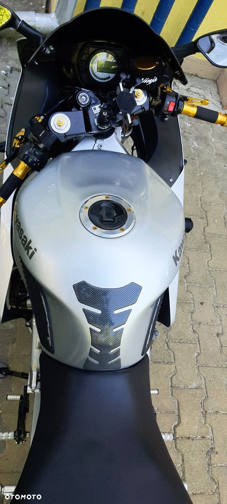 Kawasaki Ninja - 6