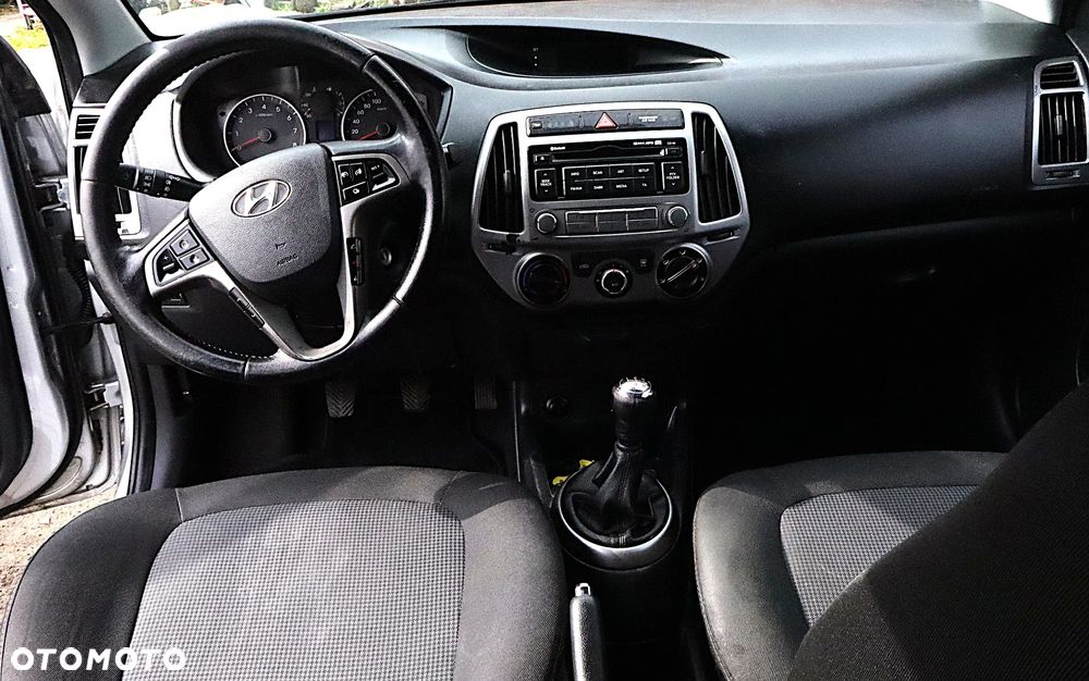 Hyundai i20 - 16