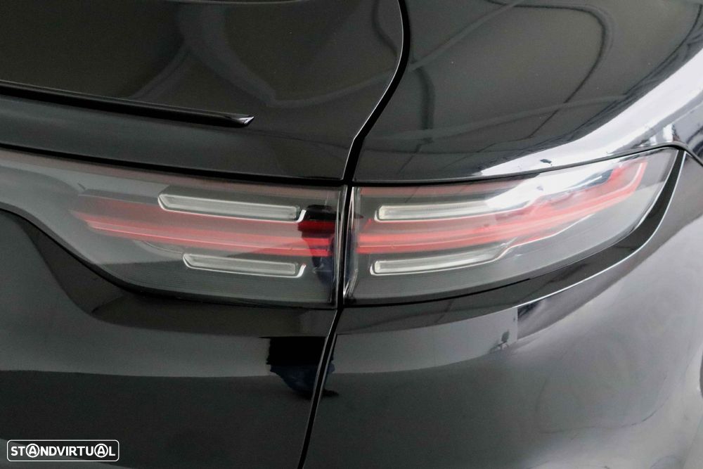 Porsche Cayenne Coupé E-Hybrid - 9