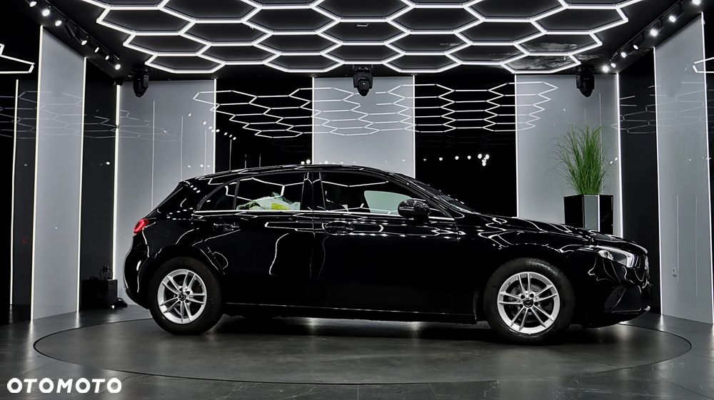 Mercedes-Benz Klasa A 180 7G-DCT - 10