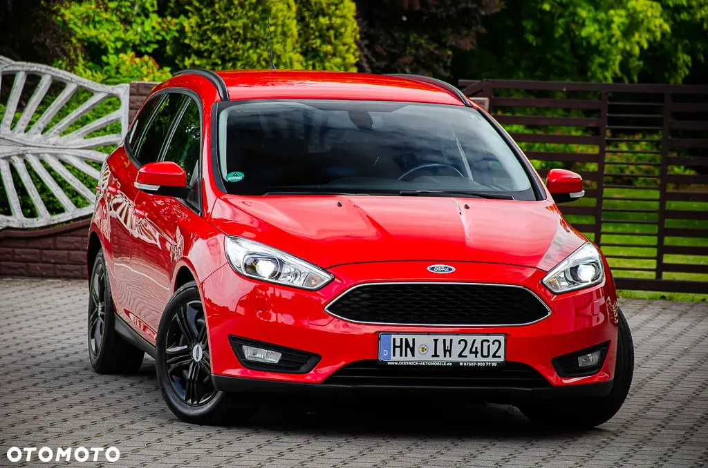 Ford Focus 1.5 EcoBlue Start-Stopp-System TITANIUM - 19