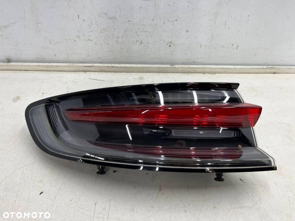 Lampa Porsche Macan I 95b LIFT 18r.- LEWA tylna w błotnik ORYGINALNA lewy tył Europa 95b945091l - 1