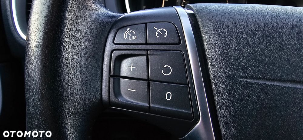 Volvo V40 D2 Geartronic Momentum - 34