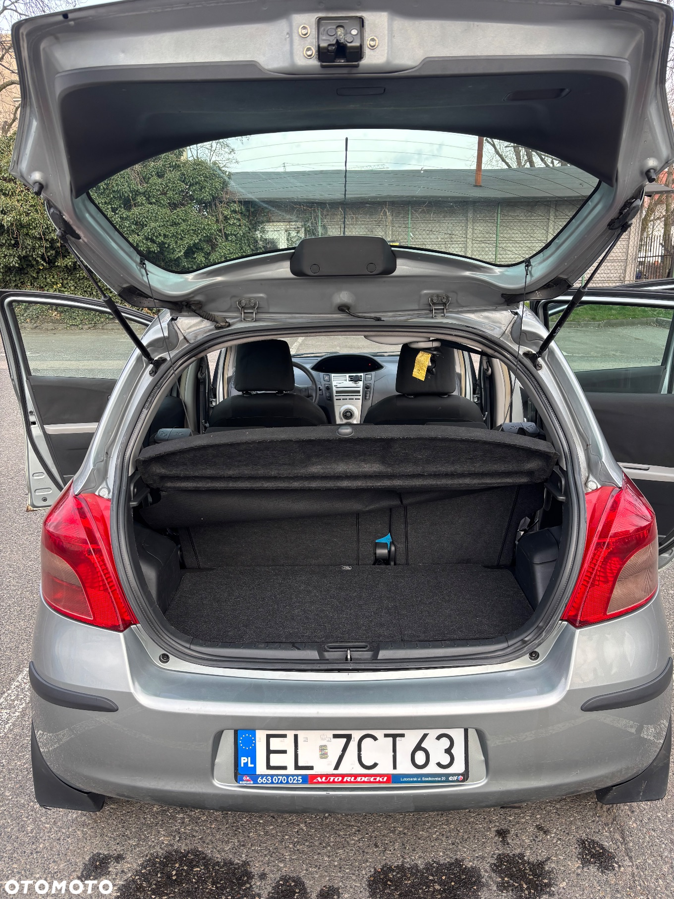 Toyota Yaris - 12