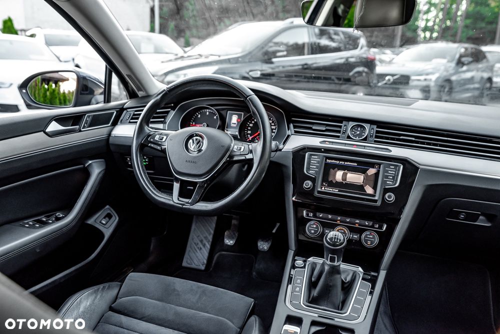 Volkswagen Passat Variant 2.0 TDI SCR (BlueMotion Technology) Comfortline - 27
