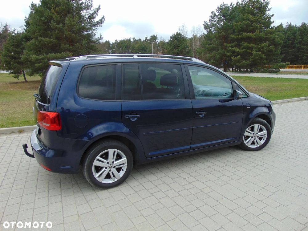 Volkswagen Touran 2.0 TDI DPF MATCH - 39