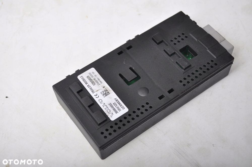 VOLVO V70 II HAK HOLOWNICZY MODUŁ HAKA 30664652 30682095 - 2