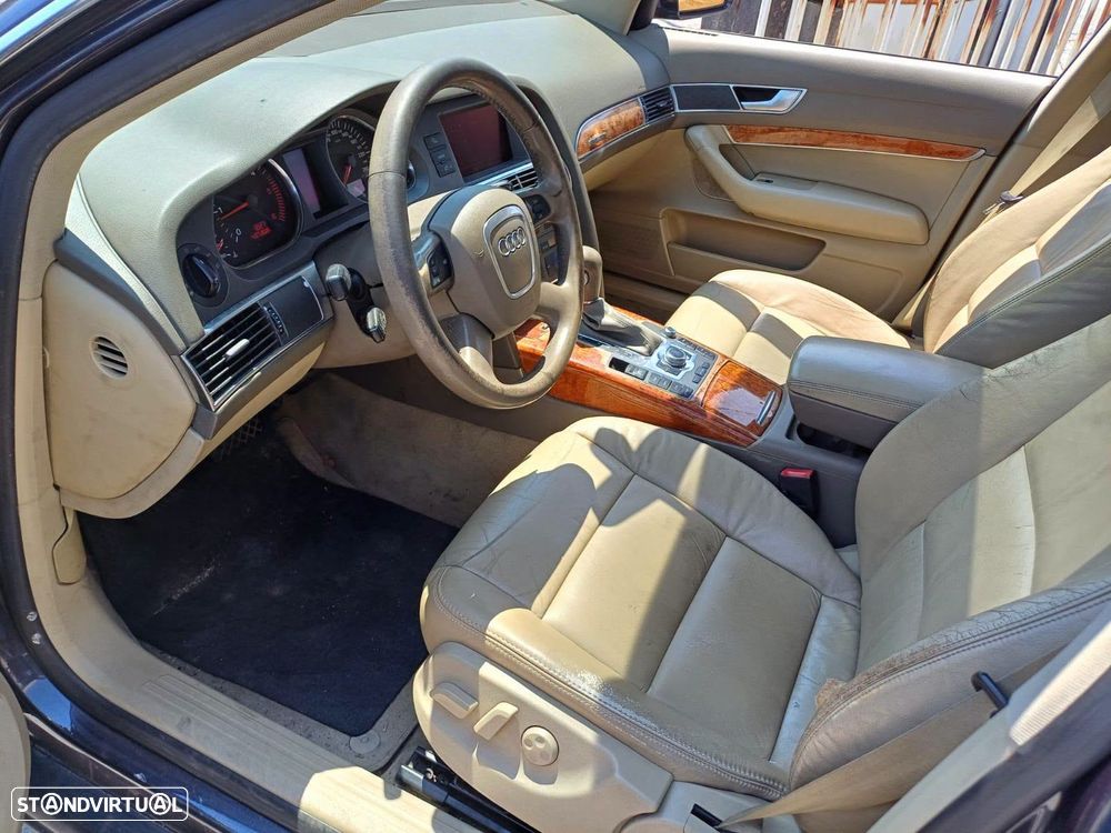 Audi A6 3.0 TDI V6 quattro Exclusive II T. - 6