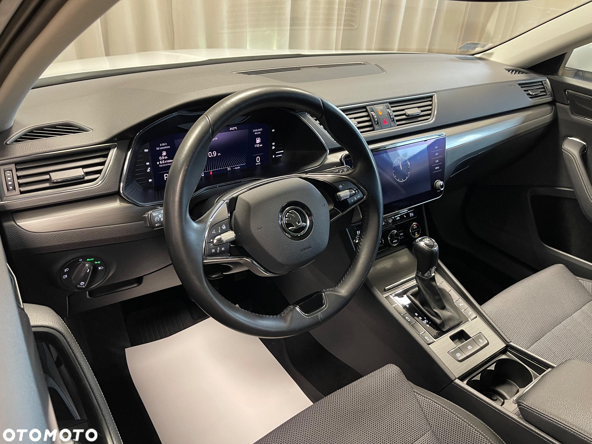 Skoda Superb 2.0 TDI SCR Style DSG - 9