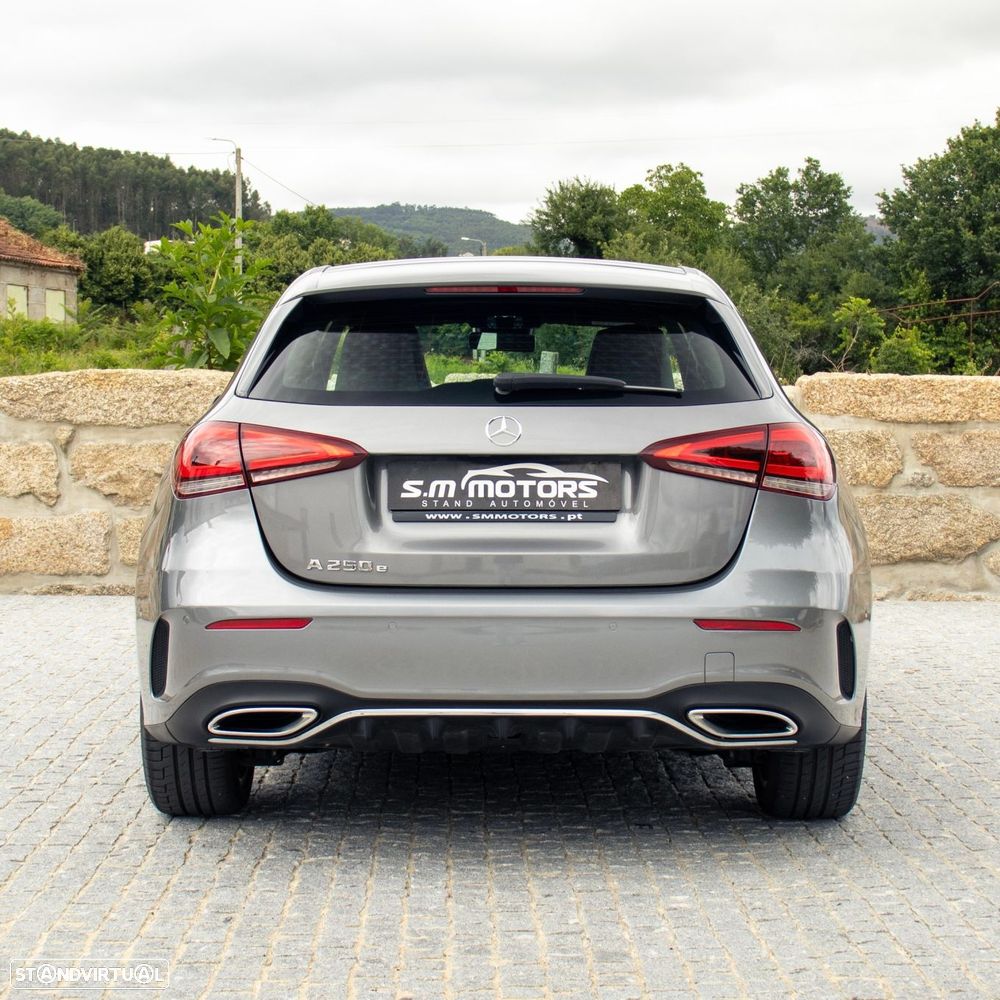 Mercedes-Benz A 250 e 8G-DCT AMG Line - 10