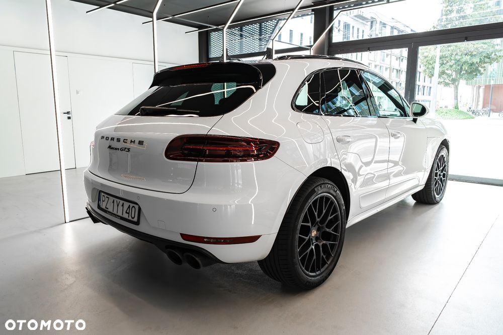 Porsche Macan GTS - 2