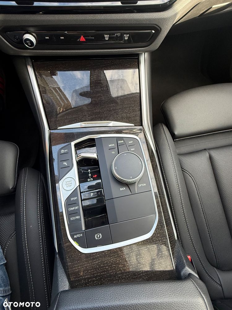 BMW Seria 3 320d xDrive Luxury Line sport - 26