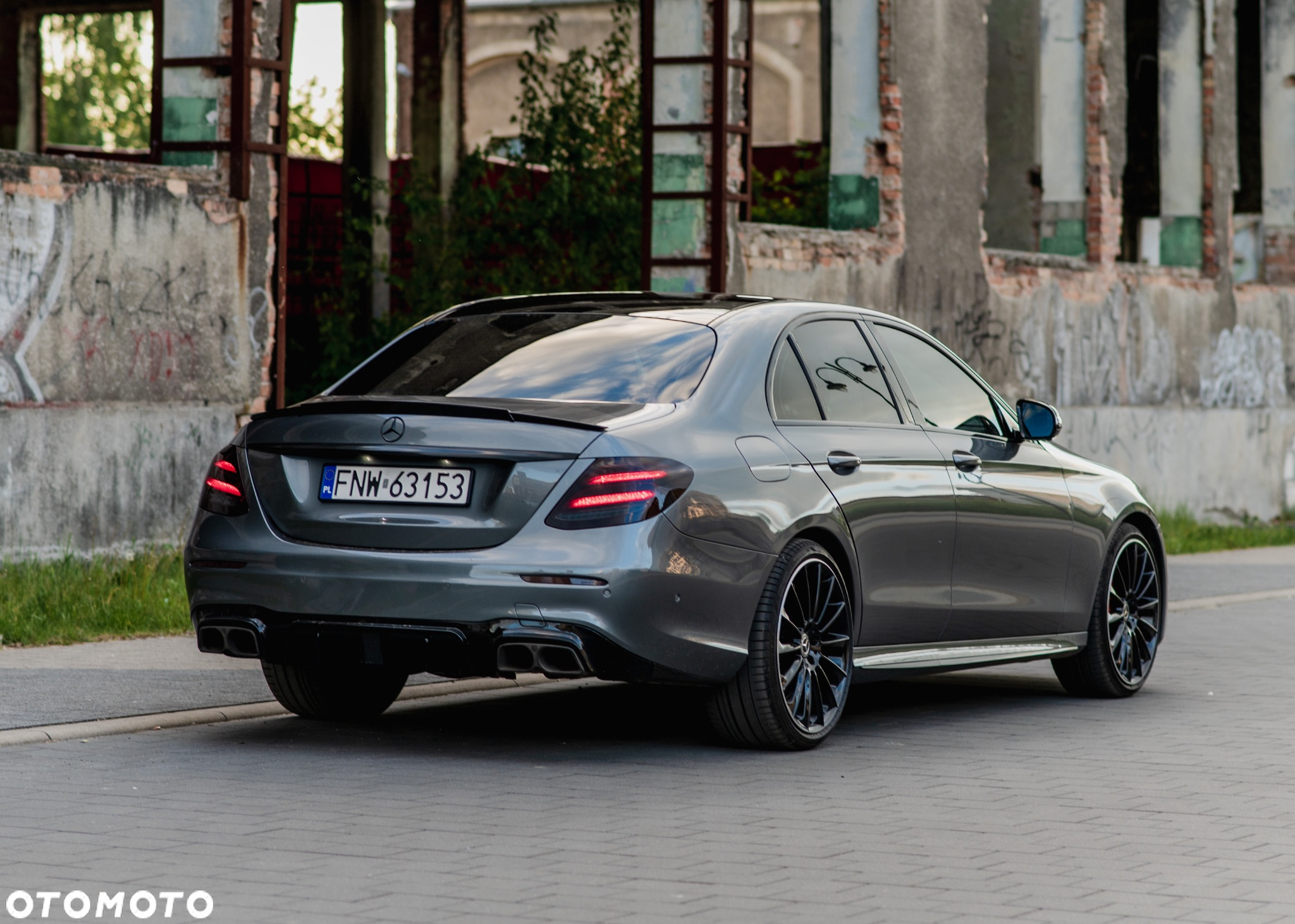 Mercedes-Benz Klasa E 400 4-Matic 9G-TRONIC - 7