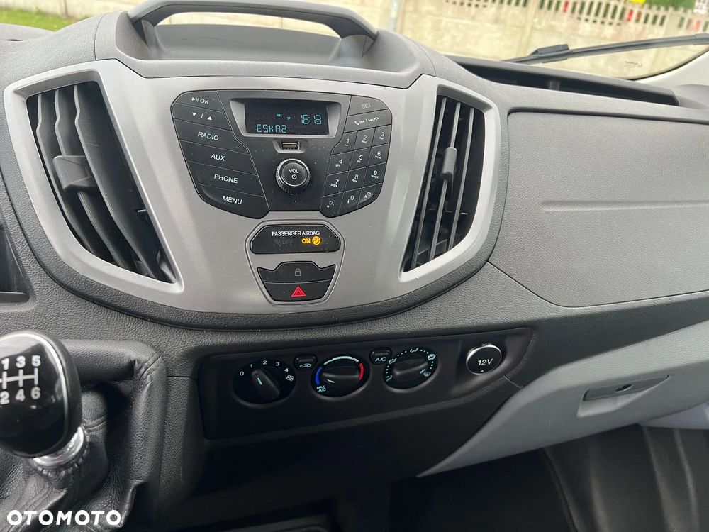 Ford Transit - 18