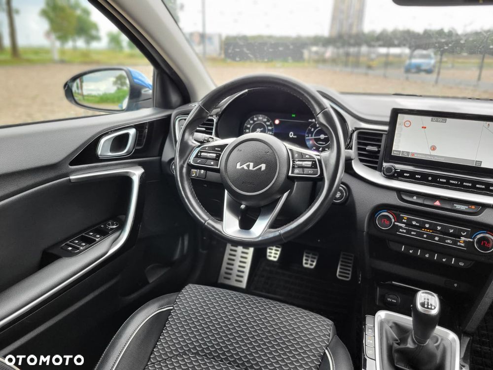 Kia Ceed 1.5 T-GDI L Business Line Plus - 11
