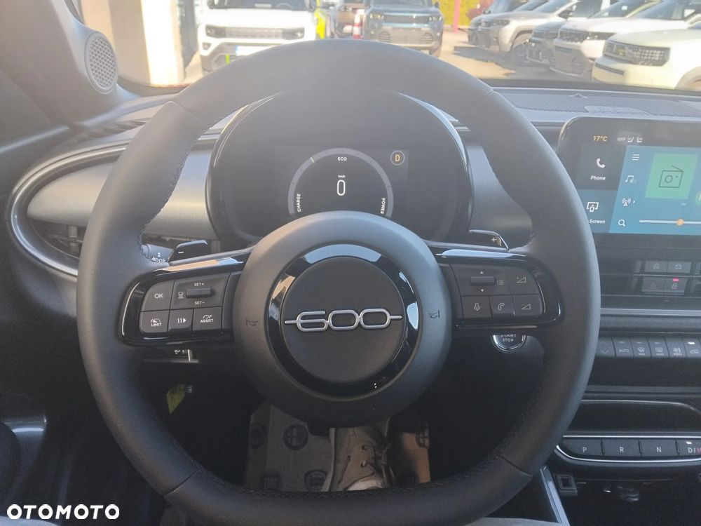 Fiat 600 1.2 Turbo Sport eDCT - 16
