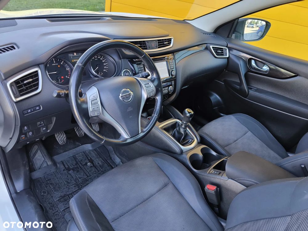 Nissan Qashqai 1.5 dCi N-Connecta - 20