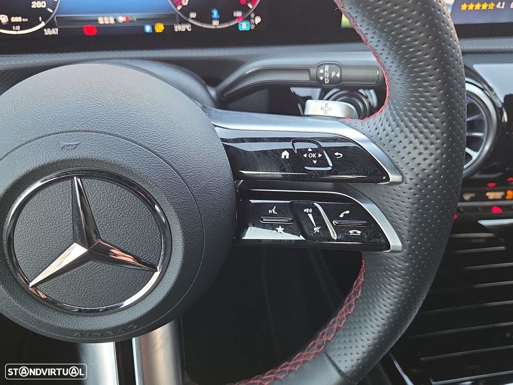 Mercedes-Benz A 180 d 8G-DCT AMG Line - 18