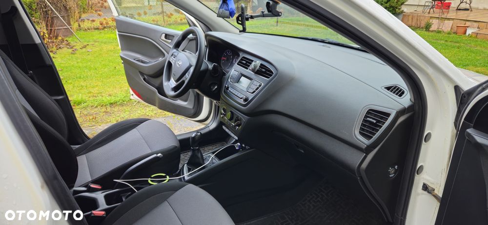 Hyundai i20 1.2 Classic Plus - 8