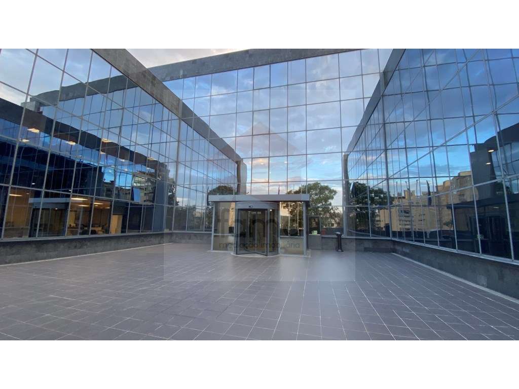 Escritório em Carnaxide com 338m2 - Grande imagem: 2/36