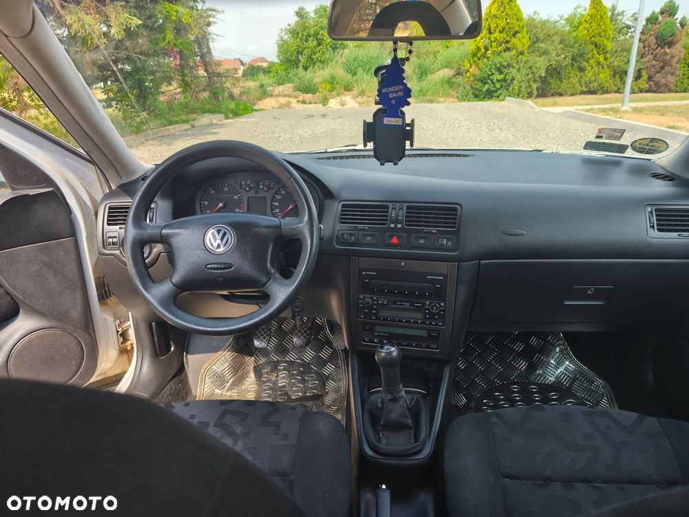 Volkswagen Bora 1.9 TDI - 10