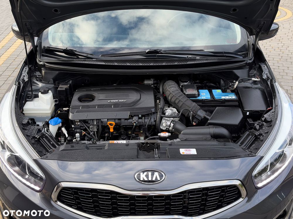 Kia Ceed 1.6 CRDi 136 ISG Platinum Edition - 35