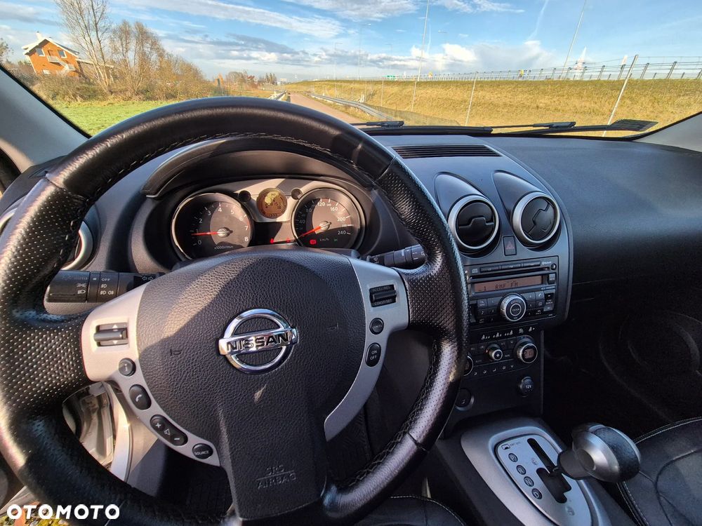 Nissan Qashqai 2.0 Acenta CVT - 29