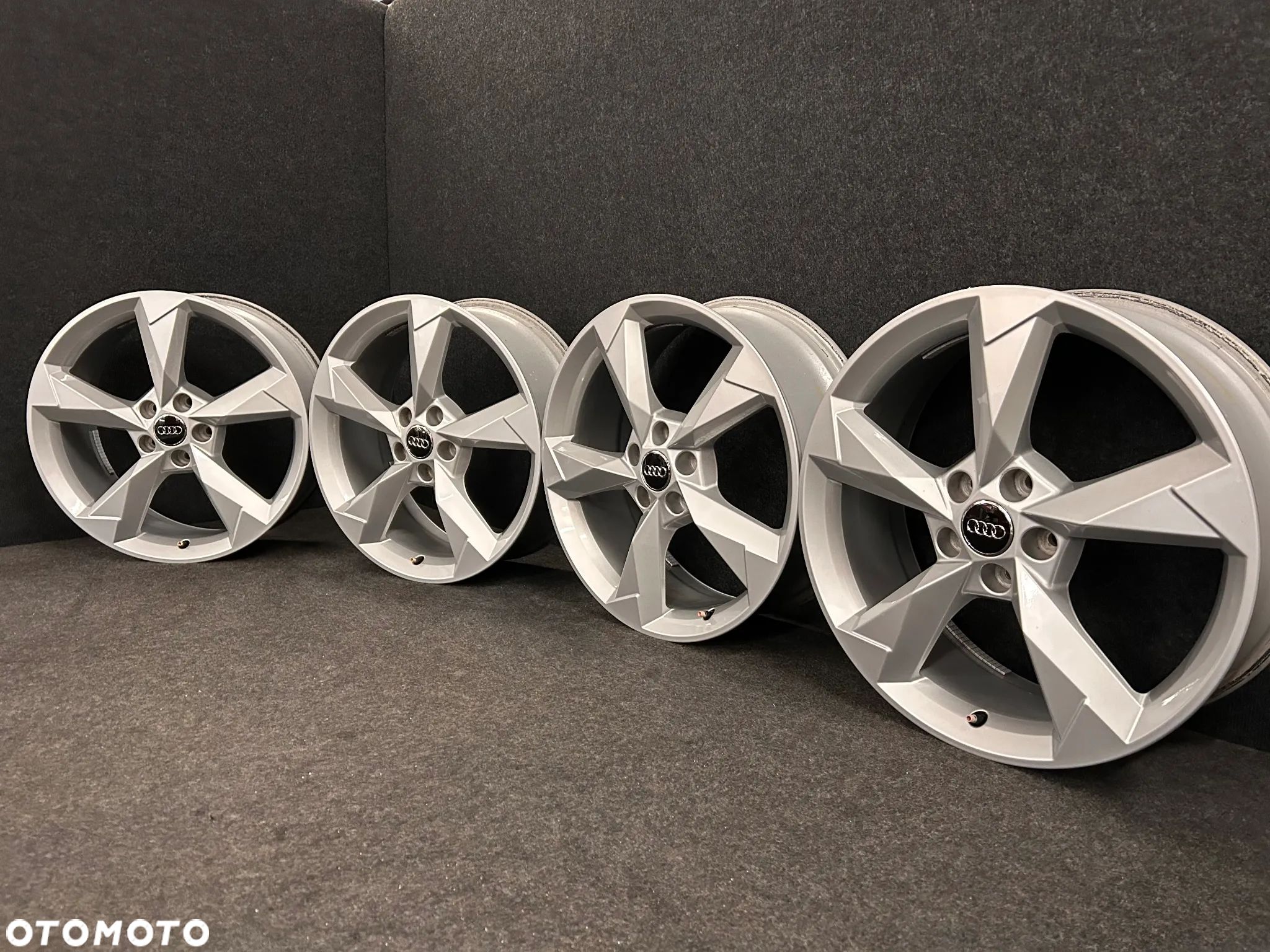 Alufelgi Audi Q3, A3, A4 B7, Skoda Kodiaq, Karoq, VW Tiguan, T-Roc 19 cali 5x112 4szt. ŁADNE! - 1