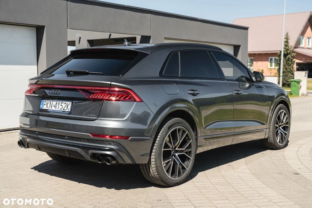 Audi Q8 - 10