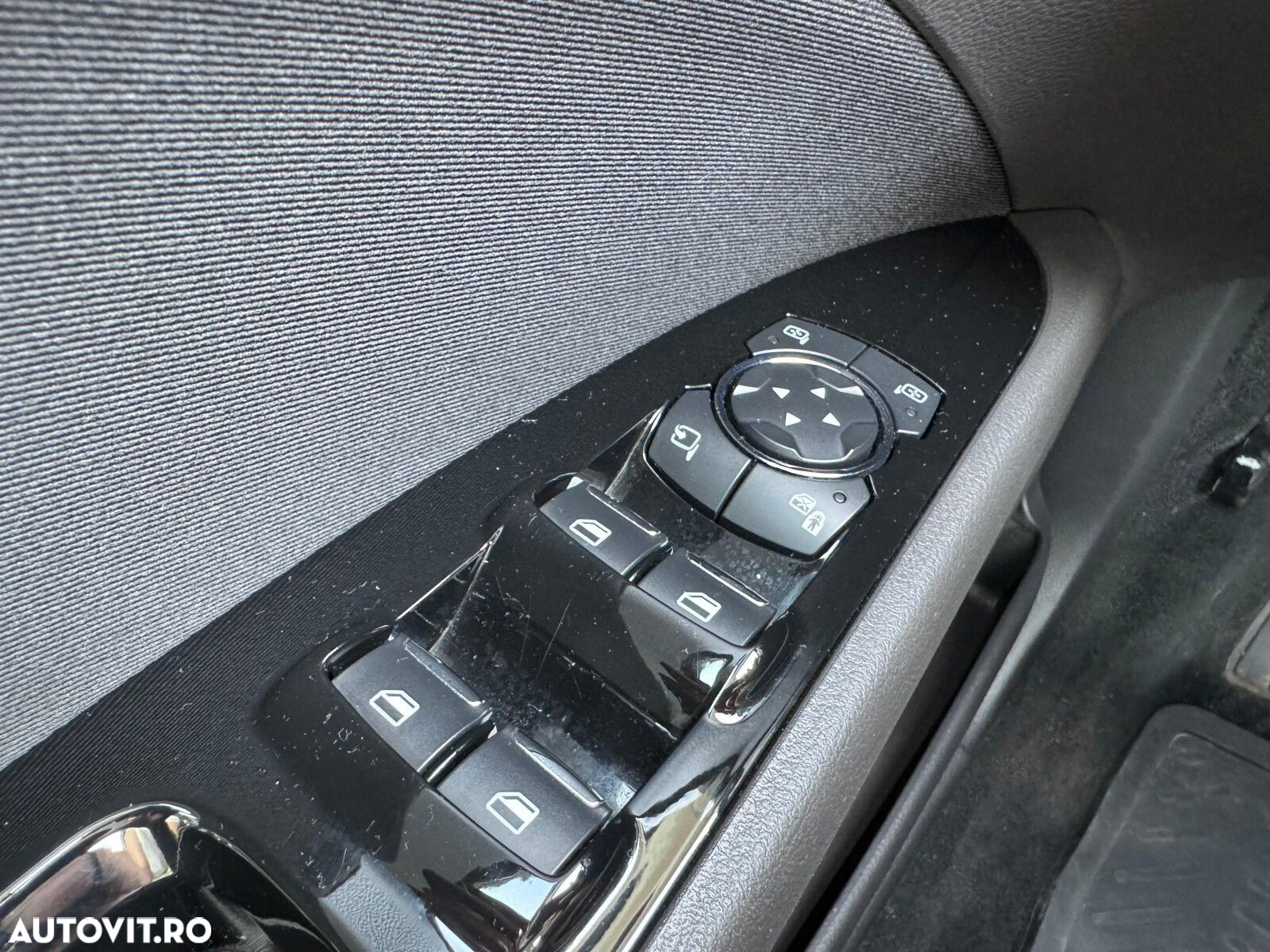 Ford Mondeo - 17