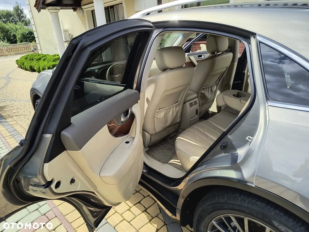 Infiniti QX70 3.0d GT Premium - 23