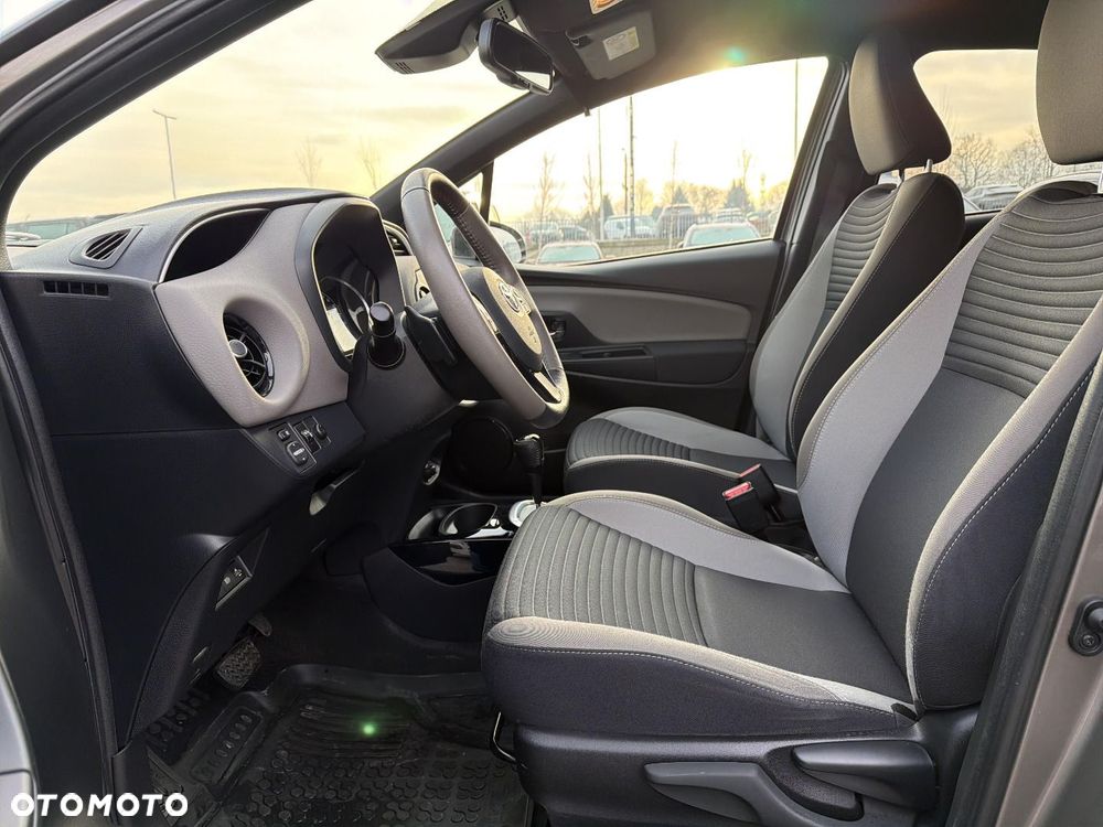 Toyota Yaris - 9